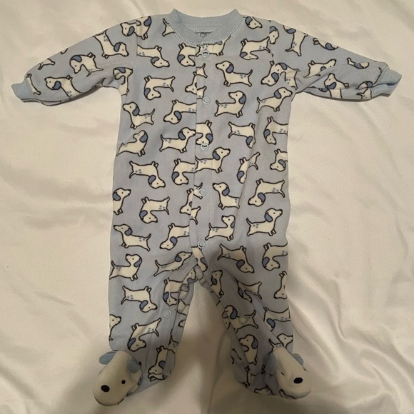 🐶🐶Carters bundle of five size newborn onesies and footies.🐶🐶 - Picture 8 of 11
